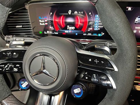 New 2026 Mercedes-Benz GLE 63 AMG S image 31