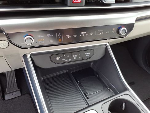 New 2026 Kia Carnival SX image 23