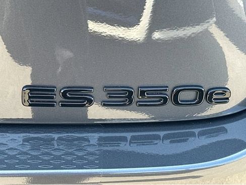 New 2026 Lexus ES 350e FWD image 21