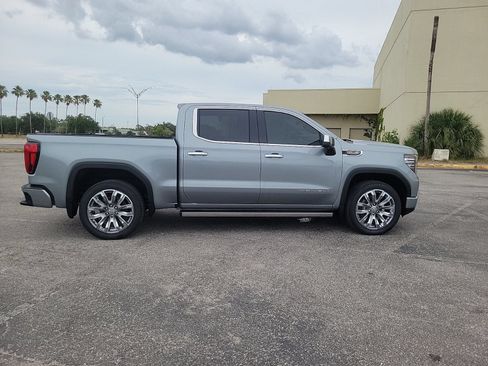 Used 2026 GMC Sierra 1500 Denali AWD/4WD image 5