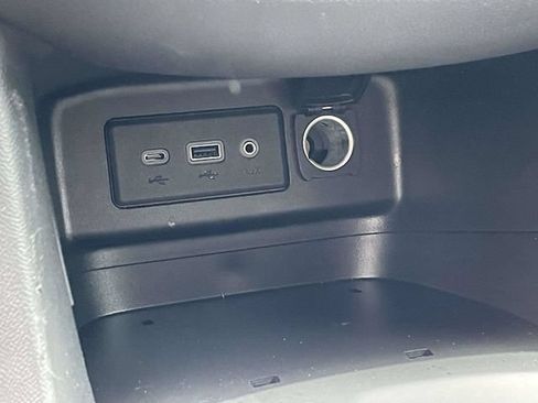 Used 2023 Chevrolet Equinox LT FWD image 13