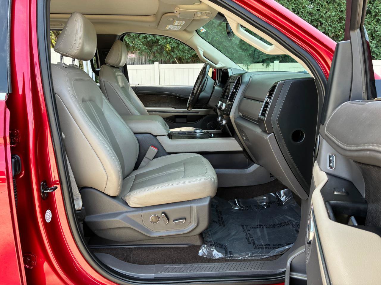 Used 2021 Ford Expedition Max Limited RWD image 18