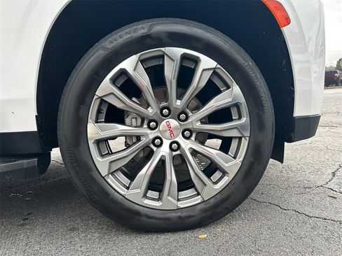 Used 2021 GMC Yukon SLT w/ SLT Luxury Plus Package image 13