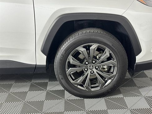 Used 2023 Toyota RAV4 Limited image 12