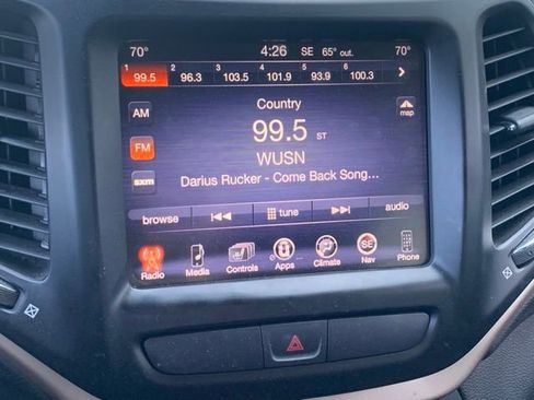 Used 2016 Jeep Cherokee Limited AWD/4WD image 13