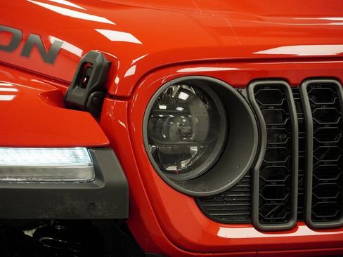 New 2026 Jeep Wrangler Unlimited Rubicon image 5