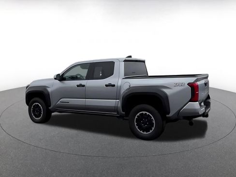 Used 2025 Toyota Tacoma TRD Off-Road image 10