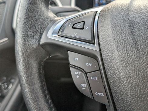 Used 2021 Ford Edge SEL w/ Convenience Package image 24