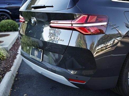 New 2026 BMW X3 xDrive30 w/ Premium Package image 8