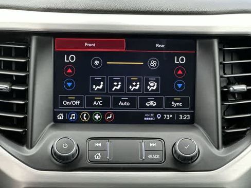 Used 2023 GMC Acadia SLE w/ Driver Convenience Package AWD/4WD image 14