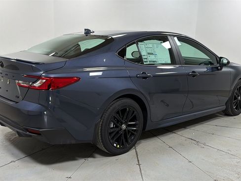 New 2026 Toyota Camry SE image 5