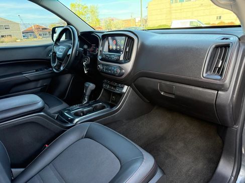 Used 2016 GMC Canyon SLE w/ All Terrain Package AWD/4WD image 17