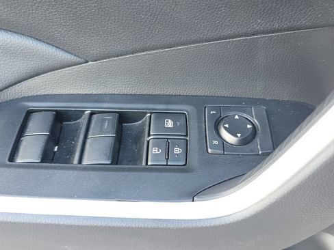 Used 2025 Toyota RAV4 LE FWD image 18