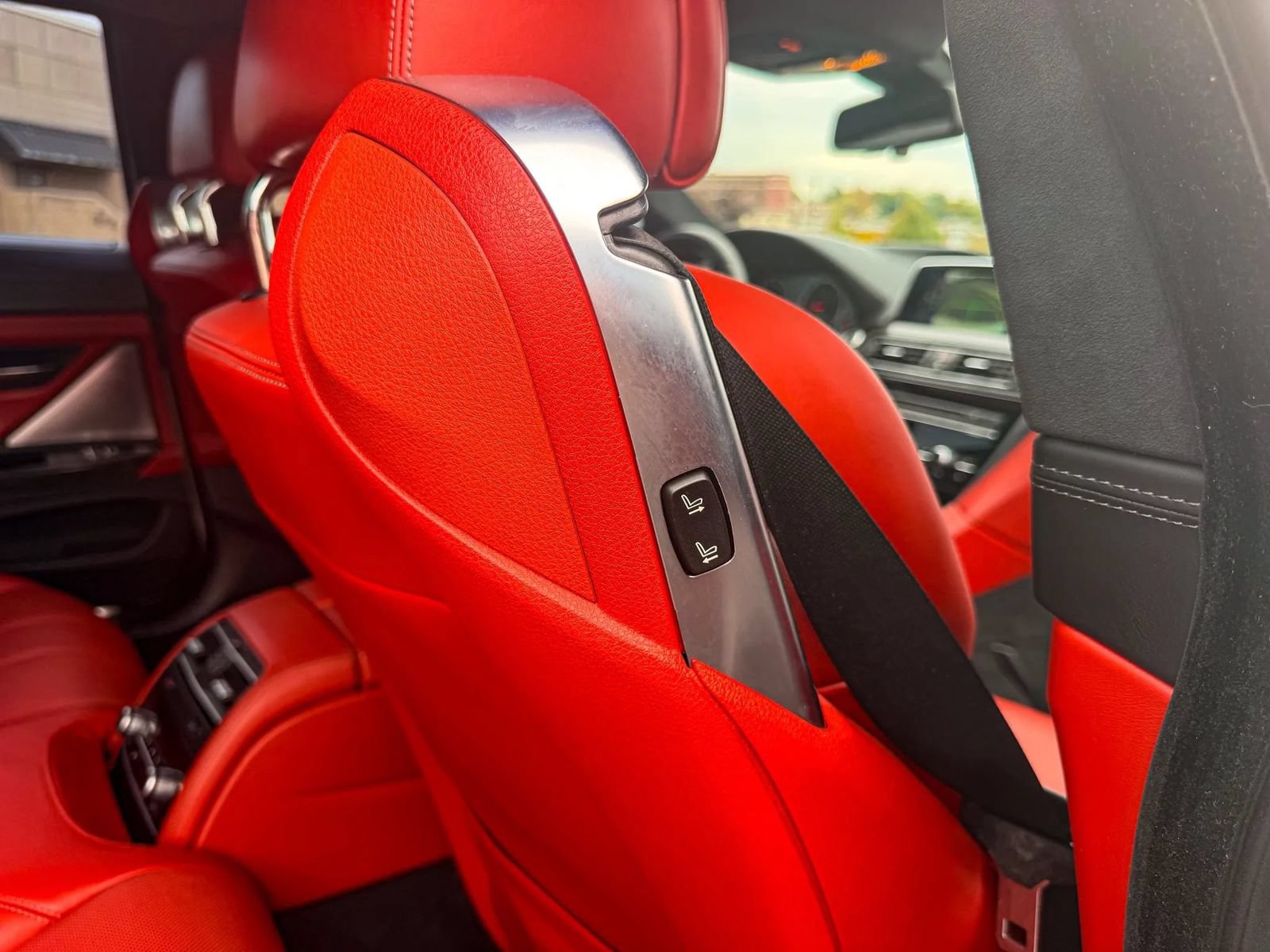 Used 2016 BMW M6 Gran Coupe RWD image 34