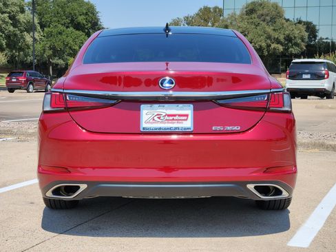 Used 2021 Lexus ES 350 Ultra Luxury w/ Accessory Package 2 FWD image 5