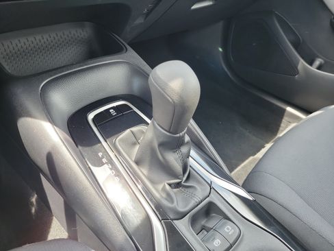 Used 2022 Toyota Corolla LE FWD image 28