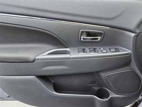 Used 2025 Mitsubishi Outlander Sport ES image 26
