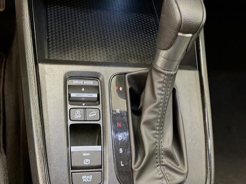 Used 2025 Honda CR-V LX image 24
