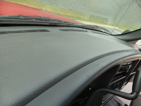 Used 2004 Chevrolet Silverado 1500 W/T image 34