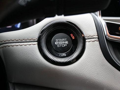 Used 2022 Jeep Compass Limited w/ Elite Group image 22