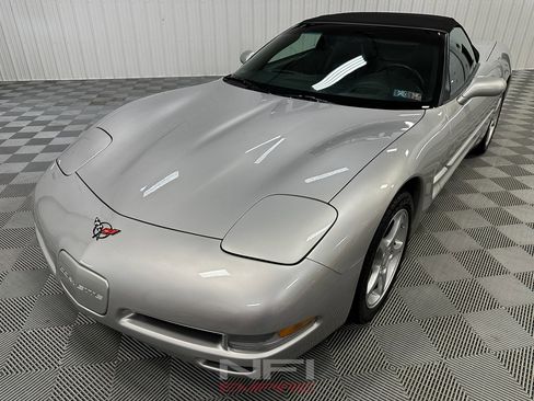 Used 2004 Chevrolet Corvette Convertible w/ Preferred Equipment Group image 6