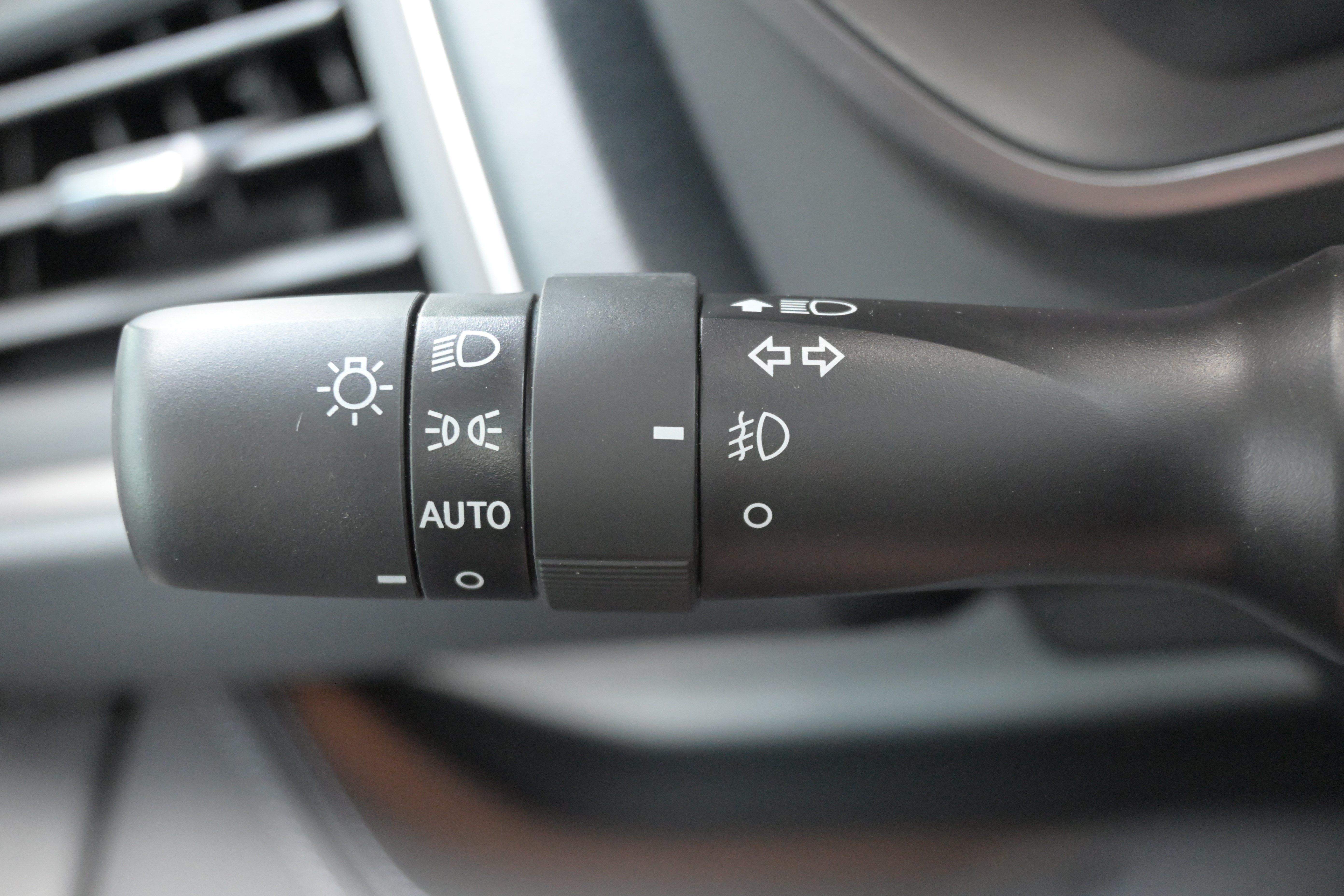 Certified 2026 Subaru Ascent Touring AWD/4WD image 29