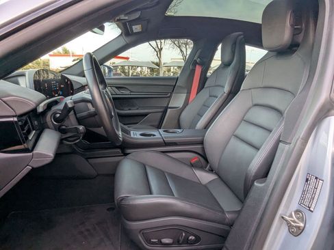 Certified 2023 Porsche Taycan image 5