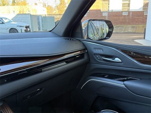 Used 2021 Cadillac Escalade Premium Luxury w/ Driver Assist Tech Package image 17