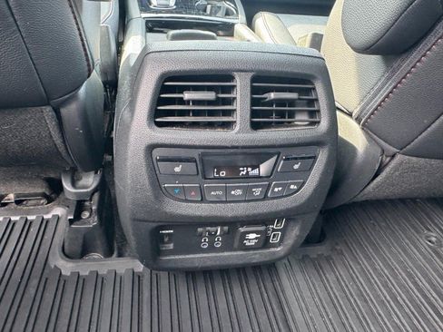 Used 2022 Honda Pilot Black Edition image 14