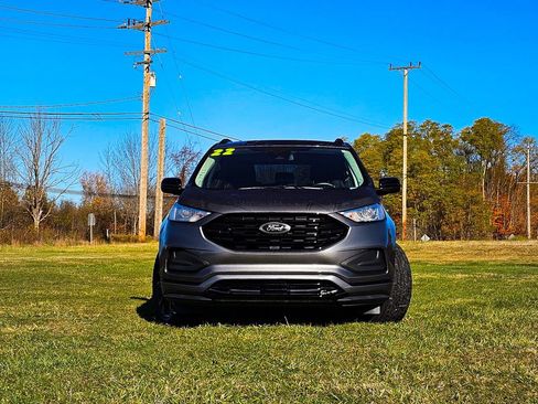 Used 2022 Ford Edge SE w/ Black Appearance Package image 9