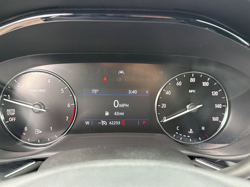 Used 2023 Buick Envision Preferred image 13