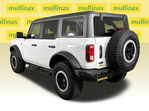 Certified 2024 Ford Bronco Black Diamond w/ Sasquatch Package AWD/4WD image 10