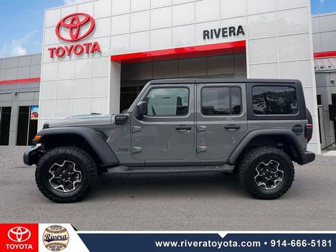 Used 2023 Jeep Wrangler Unlimited Rubicon 4xe w/ Cold Weather Group AWD/4WD image 8