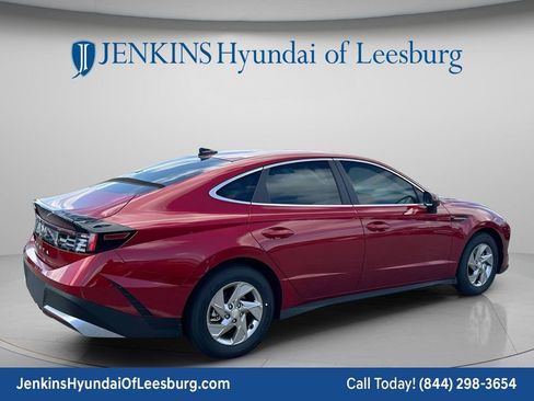 New 2026 Hyundai Sonata SE FWD image 5