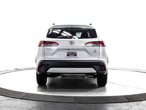 Certified 2024 Toyota Corolla Cross LE image 9