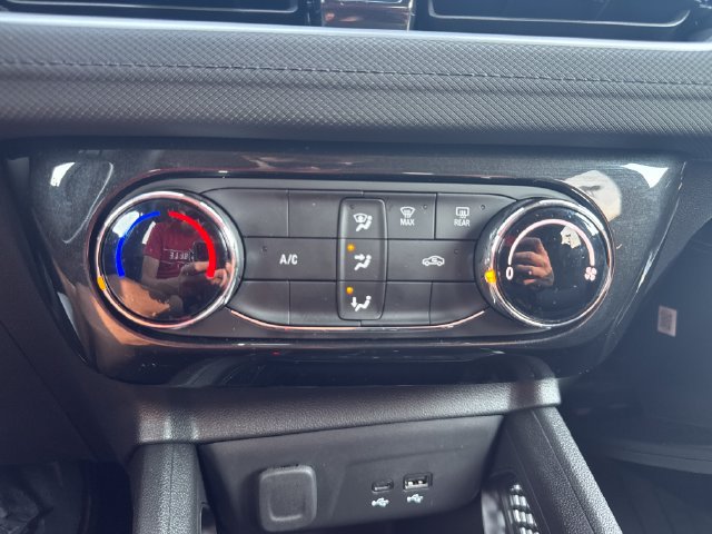 Used 2026 Chevrolet TrailBlazer LT AWD/4WD image 42