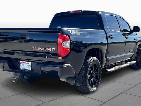 Used 2018 Toyota Tundra SR5 image 12