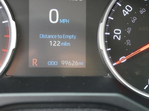 Used 2021 Toyota RAV4 LE w/ Carpet Mat Package (TMS) AWD/4WD image 19