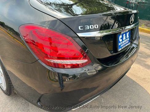 Used 2018 Mercedes-Benz C 300 4MATIC Sedan image 23