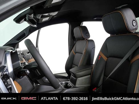 New 2026 GMC Canyon AT4 w/ AT4 Premium Package image 5