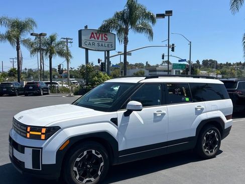 Used 2025 Hyundai Santa Fe SEL image 1