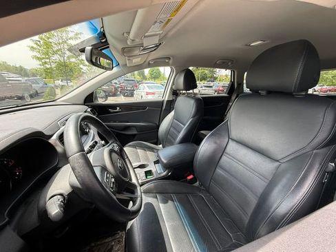 Used 2018 Kia Sorento EX AWD/4WD image 4