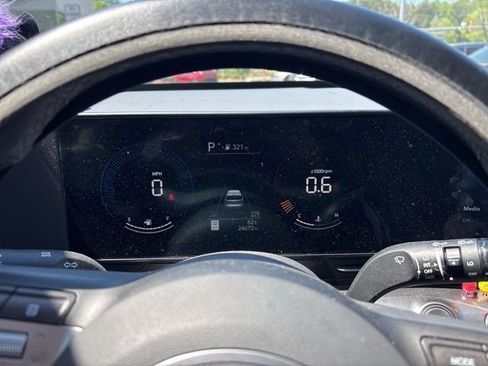 Certified 2024 Hyundai Kona SEL FWD image 8