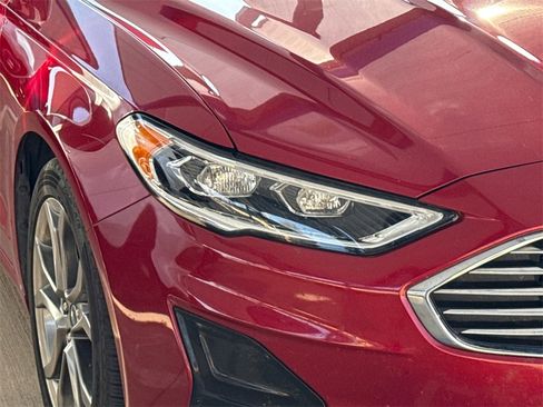 Used 2020 Ford Fusion SEL image 4