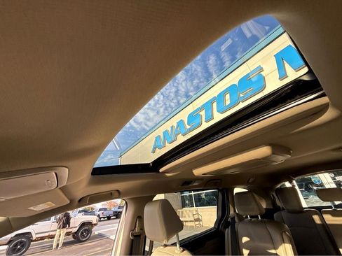 Used 2023 Honda Odyssey Touring image 34