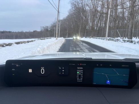 Used 2025 Ford Expedition Platinum image 8