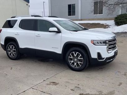 Used 2023 GMC Acadia SLE w/ Driver Convenience Package