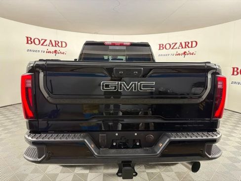 Used 2026 GMC Sierra 2500 Denali Ultimate w/ LPO, Black Badging Package AWD/4WD image 7