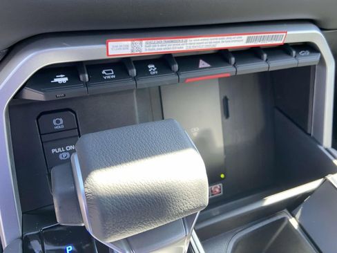 New 2025 Toyota Tundra Platinum image 24