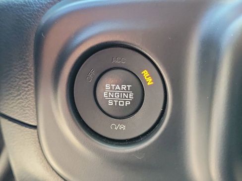 Used 2021 Jeep Wrangler Unlimited Rubicon image 31